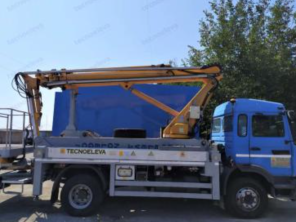 Truck-mounted aerial platforms Articulated arm with JIB